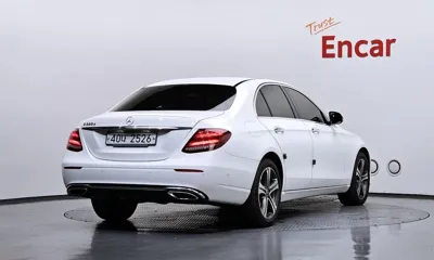 Mercedes-Benz E-Class 2019, 85659 км, за 15229.09 USD