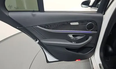 Mercedes-Benz E-Class 2019, 85659 км, за 15229.09 USD - фото 25