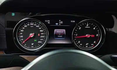 Mercedes-Benz E-Class 2020, 19060 км, за 22450.31 USD - фото 8