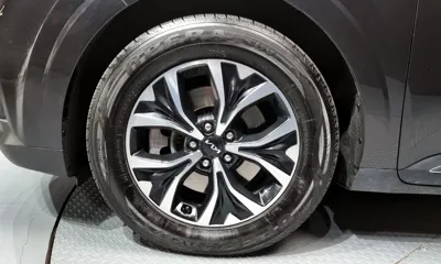 Kia Canival 2023, 69876 км, за 17669.46 USD