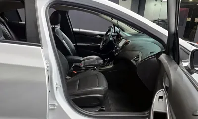 ChevroletGMDaewoo Cruze 2017, 60667 км, за 4759.39 USD - фото 10