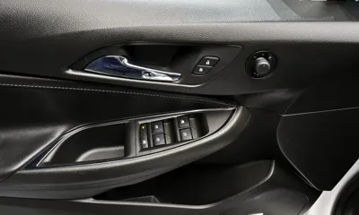 ChevroletGMDaewoo Cruze 2017, 60667 км, за 4759.39 USD - фото 17