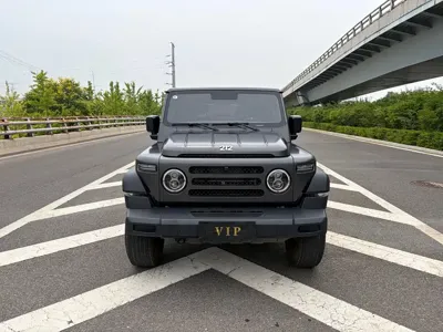 212 212 T01 2025, 24000 км, за 16009.11 USD