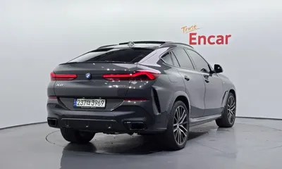 BMW X6 2023, 40501 км, за 61380.9 USD