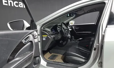 Hyundai Grandeur 2016, 227780 км, за 2822.63 USD - фото 10
