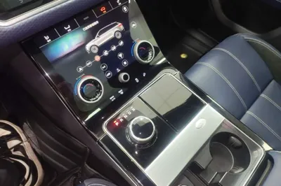 Land Rover Range Rover Velar 2020, 35600 км, за 30392 USD - фото 21