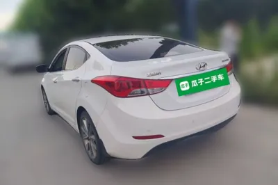 Hyundai Elantra (5th Generation 2015, 133100 км, за 5050 USD