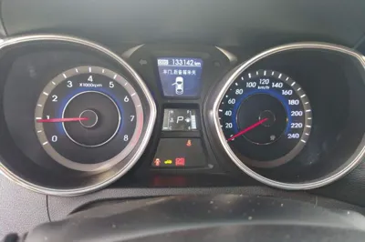 Hyundai Elantra (5th Generation 2015, 133100 км, за 5050 USD - фото 11