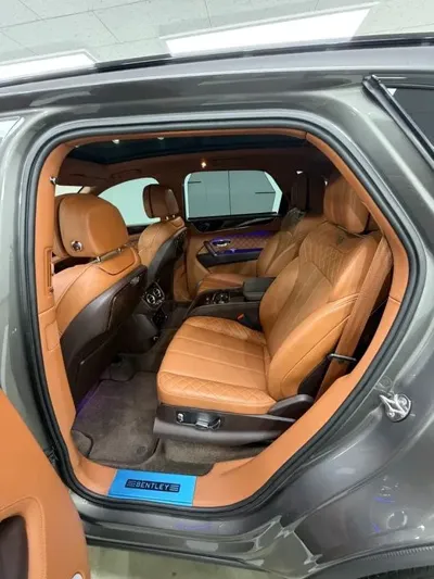 Bentley Bentayga 2017, 52327 км, за 59012.74 USD - фото 17
