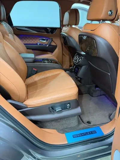 Bentley Bentayga 2017, 52327 км, за 59012.74 USD - фото 20