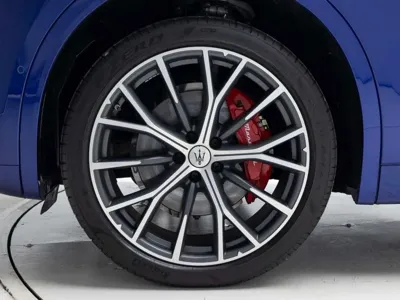 Maserati Grecale 2024, 6752 км, за 57856.05 USD