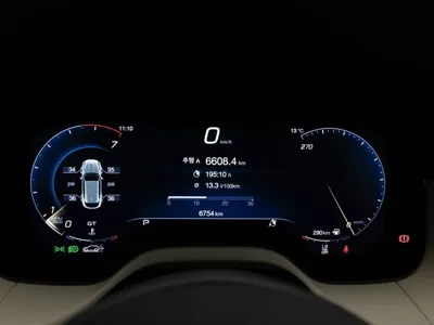 Maserati Grecale 2024, 6752 км, за 57856.05 USD - фото 8