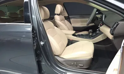 Hyundai Grandeur 2018, 102844 км, за 7155.05 USD - фото 11
