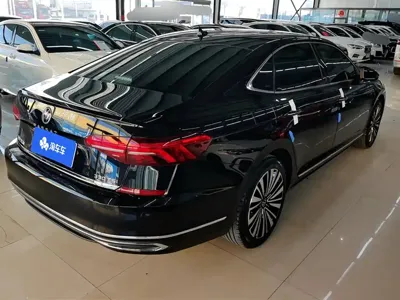 Volkswagen Passat 2021, 47200 км, за 16112.11 USD