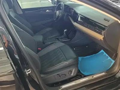 Volkswagen Passat 2021, 47200 км, за 16112.11 USD - фото 8