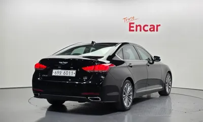 Hyundai Genesis 2015, 71238 км, за 7535.7 USD