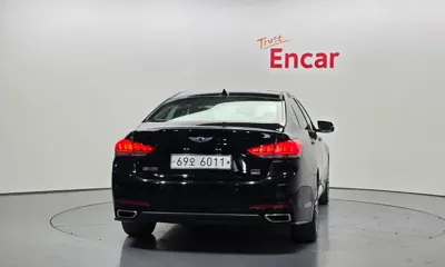 Hyundai Genesis 2015, 71238 км, за 7535.7 USD