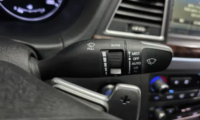 Hyundai Genesis 2015, 71238 км, за 7535.7 USD - фото 17