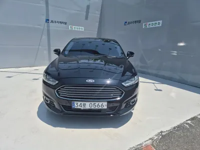 Ford Mondeo 2016, 116545 км, за 4791.91 USD