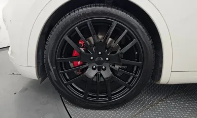 Maserati Levante 2017, 82766 км, за 18720.43 USD