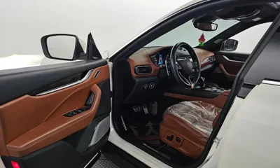 Maserati Levante 2017, 82766 км, за 18720.43 USD - фото 10