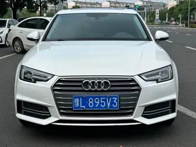 Audi A4L 2018, 100000 км, за 10814.98 USD