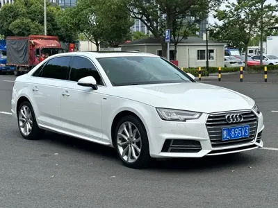 Audi A4L 2018, 100000 км, за 10814.98 USD