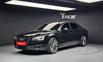 Audi A8 · 2011 год
