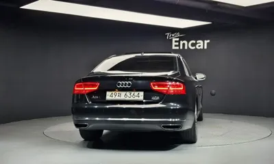 Audi A8 2011, 118499 км, за 10706.77 USD