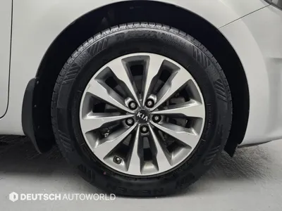 Kia Canival 2015, 265219 км, за 3250.34 USD