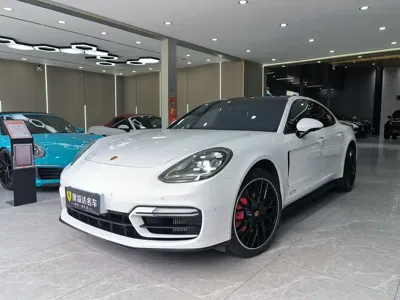 Porsche Panamera · 2024 год