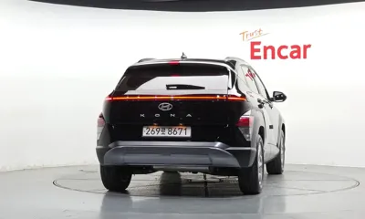 Hyundai Kona 2023, 16269 км, за 19211.74 USD