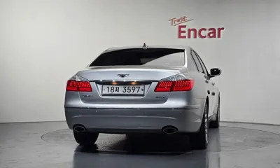 Hyundai Genesis 2011, 129737 км, за 2801.3 USD