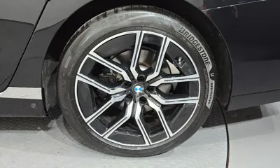 BMW 7-Series 2025, 12613 км, за 76215.02 USD - фото 21