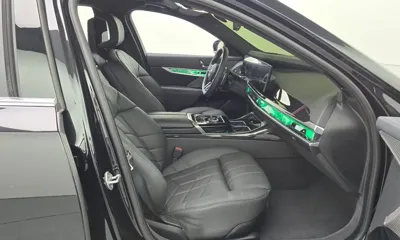 BMW 7-Series 2025, 12613 км, за 76215.02 USD - фото 26