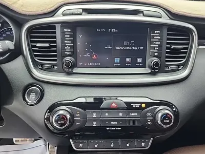 Kia Sorento 2017, 124261 км, за 8467.9 USD - фото 10