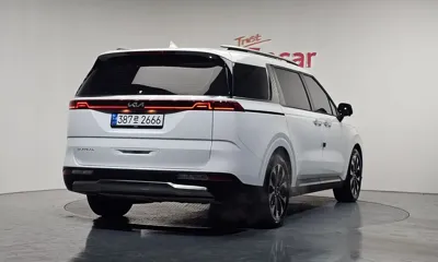 Kia Canival 2023, 35507 км, за 23443.69 USD
