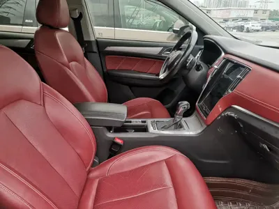 Roewe RX5 2016, 110000 км, за 3678.56 USD