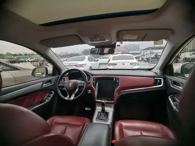 Roewe RX5 2016, 110000 км, за 3678.56 USD