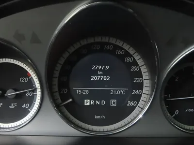 Mercedes-Benz C-Class 2010, 207698 км, за 1641.07 USD - фото 9