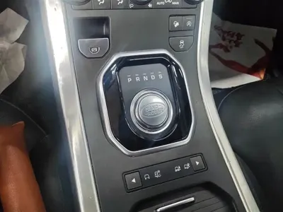Land Rover Evoque 2018, 85000 км, за 11918.54 USD - фото 16