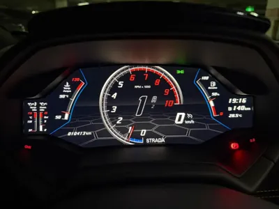 Lamborghini Huracan 2023, 10413 км, за 221023.13 USD - фото 8