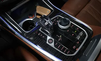 BMW X7 2022, 62155 км, за 49855.47 USD - фото 9