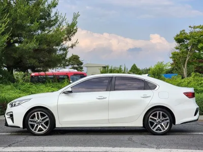Kia K3 2019, 87061 км, за 5762.84 USD