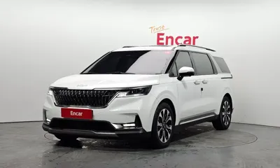 Kia Canival · 2023 год