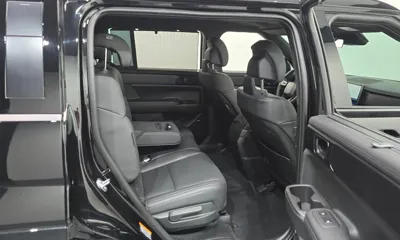 Hyundai Santafe 2025, 7029 км, за 27355.06 USD - фото 11
