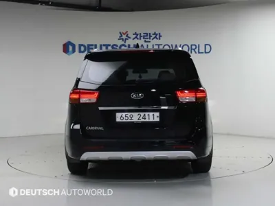 Kia Canival 2018, 115132 км, за 7548.9 USD