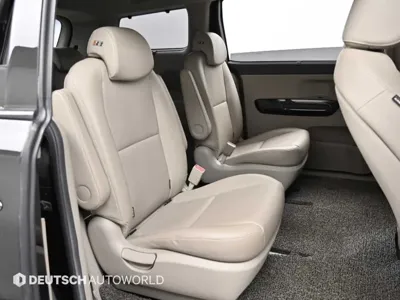 Kia Canival 2018, 115132 км, за 7548.9 USD - фото 12