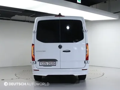 Mercedes-Benz Sprinter 2019, 53300 км, за 40065.17 USD