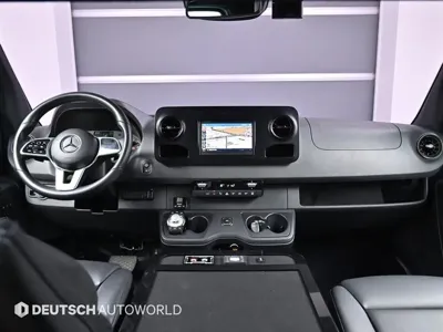 Mercedes-Benz Sprinter 2019, 53300 км, за 40065.17 USD - фото 7